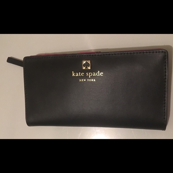 Kate Spade NWT Black/Hot Pink Stacy 12 card Wallet - Picture 1 of 4